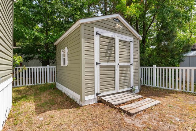 9 Topsail Ln., Murrells Inlet, SC 29576