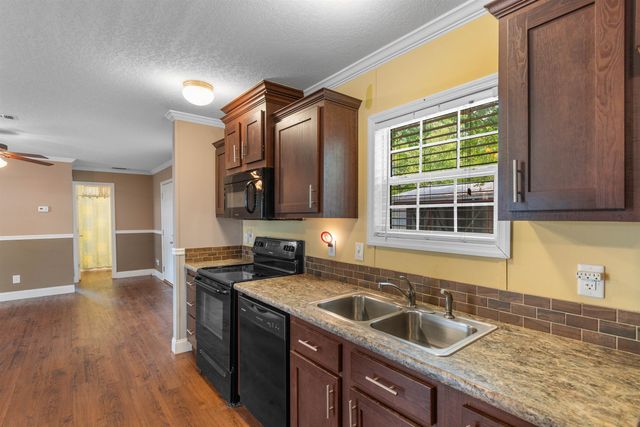 9 Topsail Ln., Murrells Inlet, SC 29576