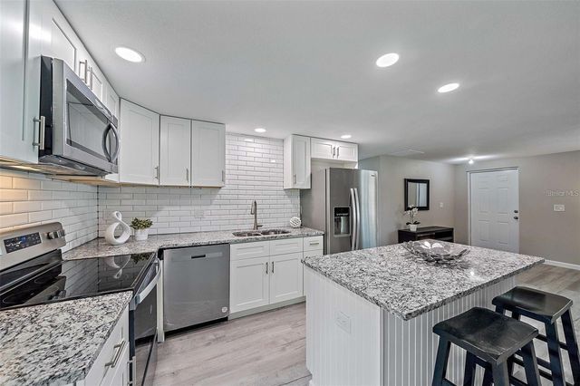 105 CLEMSON ROAD, Venice, FL 34293