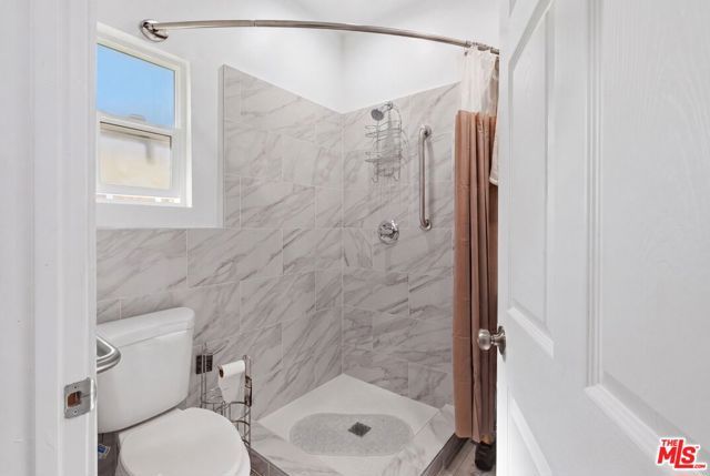 1801 W 43rd Street, Los Angeles, CA 90062