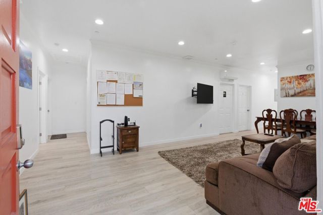 1801 W 43rd Street, Los Angeles, CA 90062