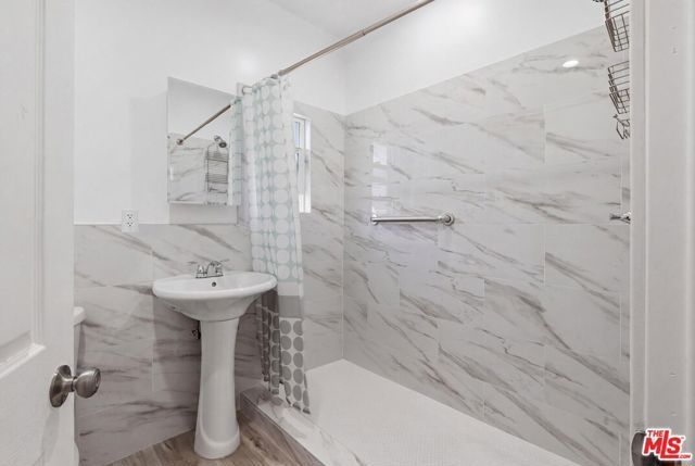 1801 W 43rd Street, Los Angeles, CA 90062