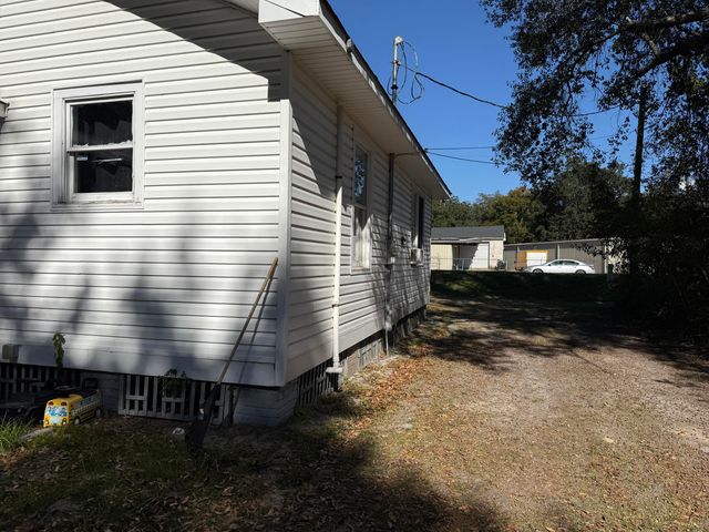 1816 Wichman Street, Walterboro, SC 29488