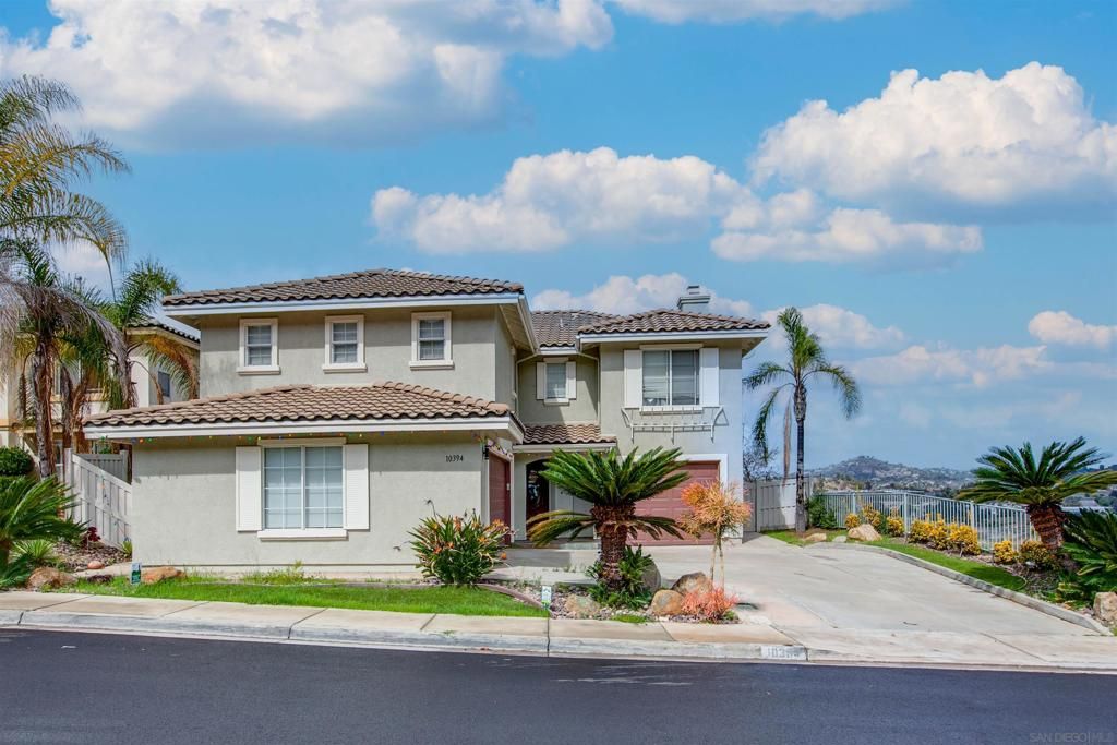 Image 2 of property listing at 10394 Valley Waters Dr, Spring Valley, CA 91978