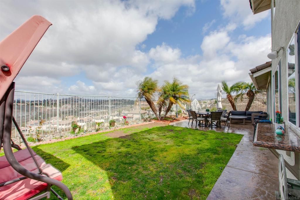 Image 29 of property listing at 10394 Valley Waters Dr, Spring Valley, CA 91978