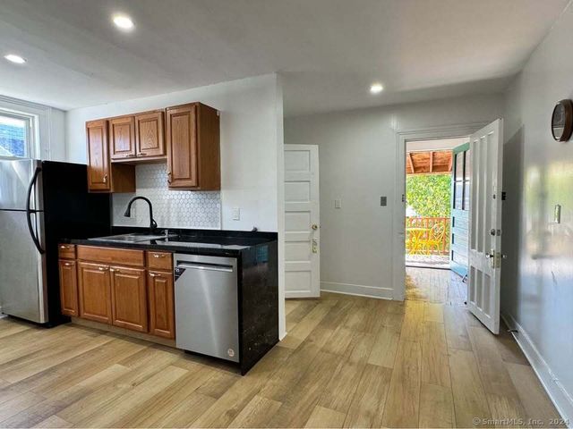 270 Edgewood Avenue 3, New Haven, CT 06511