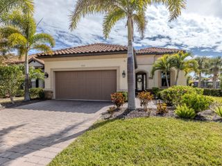 5573 SEMOLINO STREET, Nokomis, FL 34275