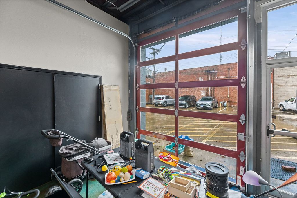 Image 13 of property listing at 115 W Main Street, Salem, IL 62881