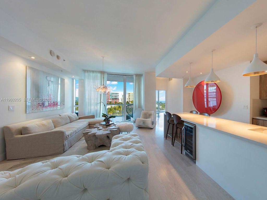 50 S Pointe Dr 707, Miami Beach, FL 33139