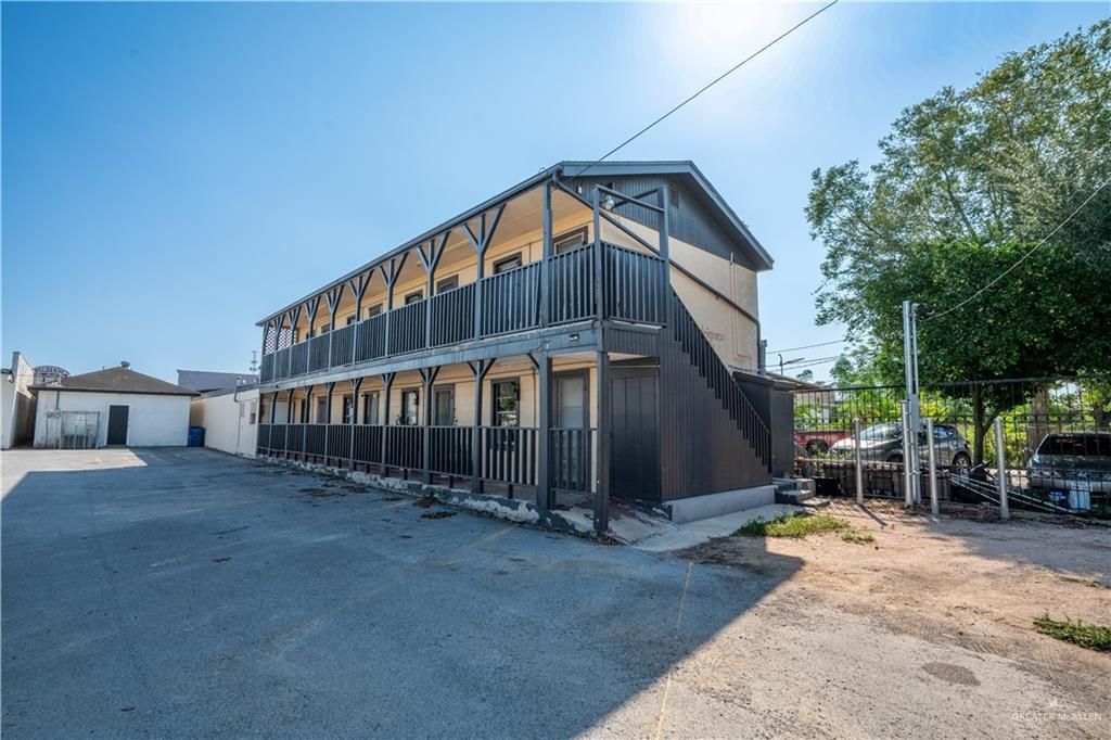 130 N Texas Avenue 4, Mercedes, TX 78570