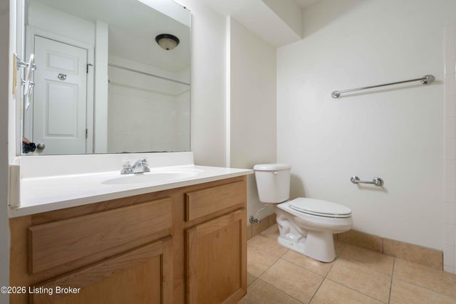 707 La Fontenay Ct, Louisville, KY 40223