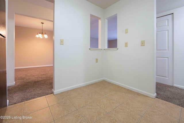 707 La Fontenay Ct, Louisville, KY 40223