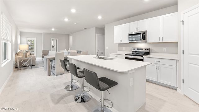 2695 STAR CORAL DR, North Fort Myers, FL 33903