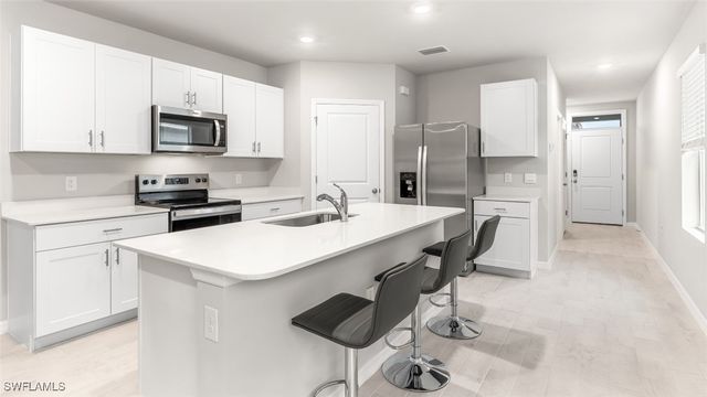 2695 STAR CORAL DR, North Fort Myers, FL 33903