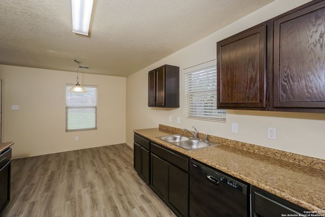 7539 Spanish Dagger, San Antonio, TX 78218