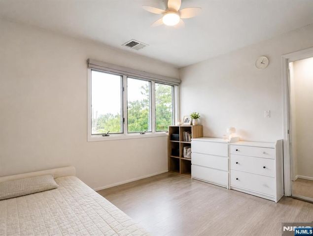 58 Main 4, Little Ferry, NJ 07643