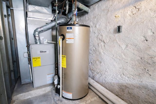 2712 S DARIEN ST, Philadelphia, PA 19148