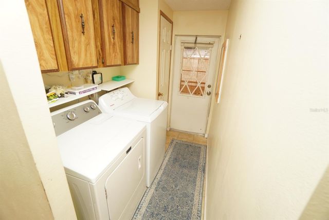 717 ROYAL PALM AVENUE, Lady Lake, FL 32159