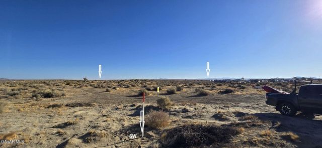 22600 E Avenue P-10, Palmdale, CA 93591