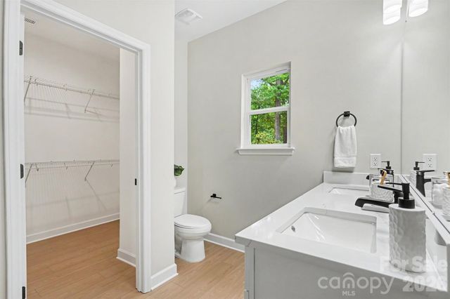1002 Kingswood Drive, Monroe, NC 28112