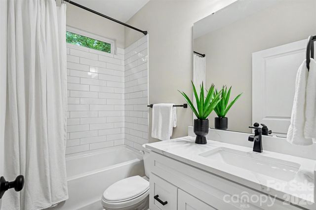1002 Kingswood Drive, Monroe, NC 28112