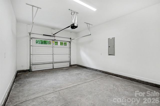 1002 Kingswood Drive, Monroe, NC 28112