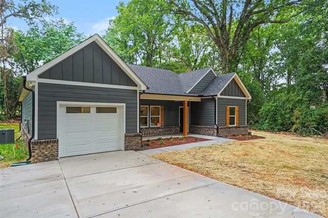 1002 Kingswood Drive, Monroe, NC 28112