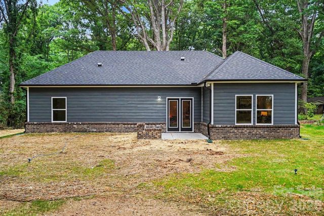 1002 Kingswood Drive, Monroe, NC 28112