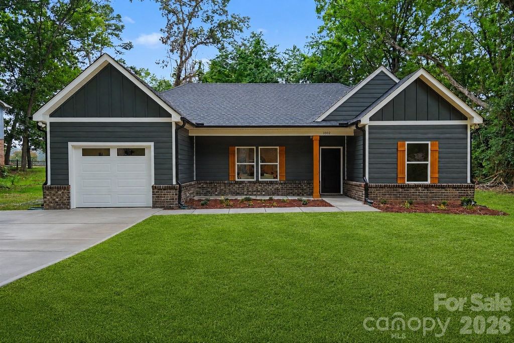 1002 Kingswood Drive, Monroe, NC 28112