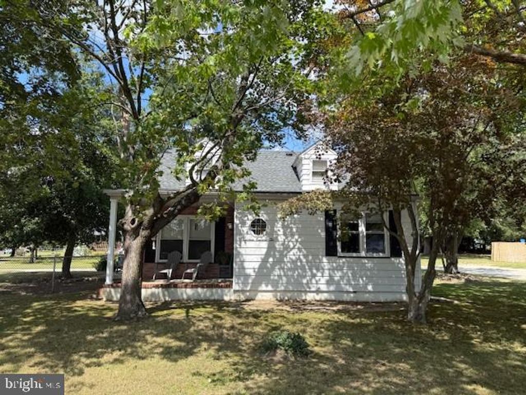 1906 E MAIN ST E, Millville, NJ 08332