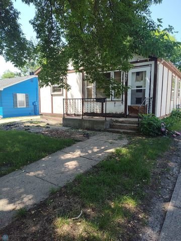 1437 15th Street S, Fargo, ND 58103