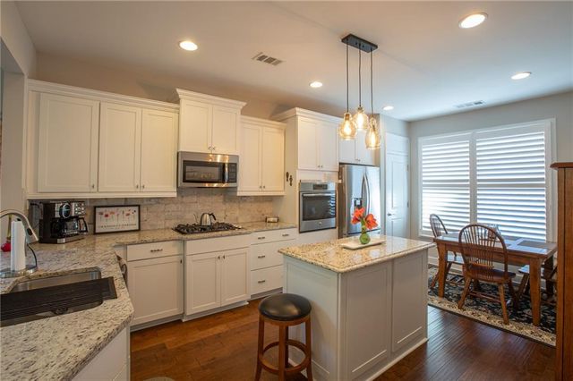 4014 Lavender SW Point, Gainesville, GA 30504