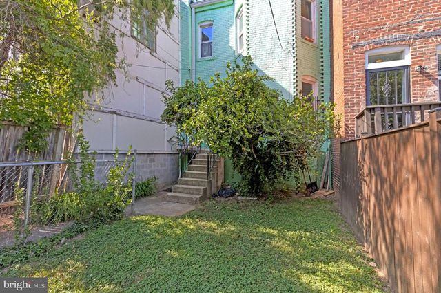 634 IRVING ST NW, Washington, DC 20010