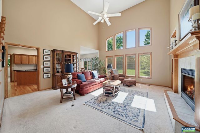 6424 Rolling Hills Boulevard, Lincoln, NE 68512