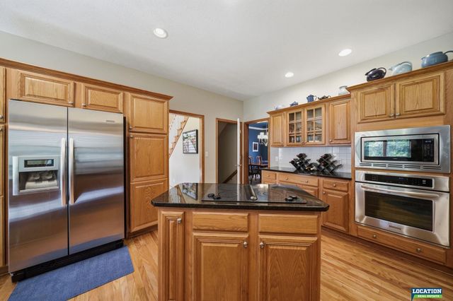 6424 Rolling Hills Boulevard, Lincoln, NE 68512