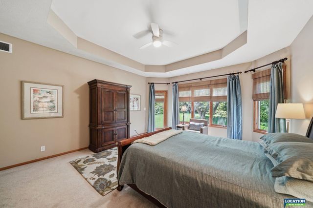 6424 Rolling Hills Boulevard, Lincoln, NE 68512