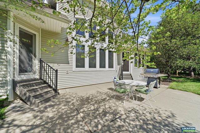 6424 Rolling Hills Boulevard, Lincoln, NE 68512