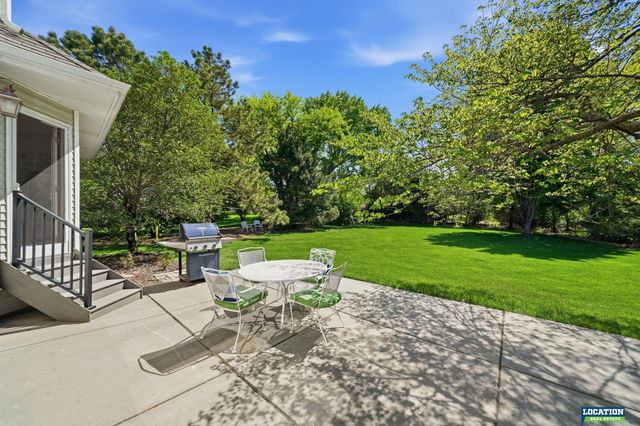 6424 Rolling Hills Boulevard, Lincoln, NE 68512