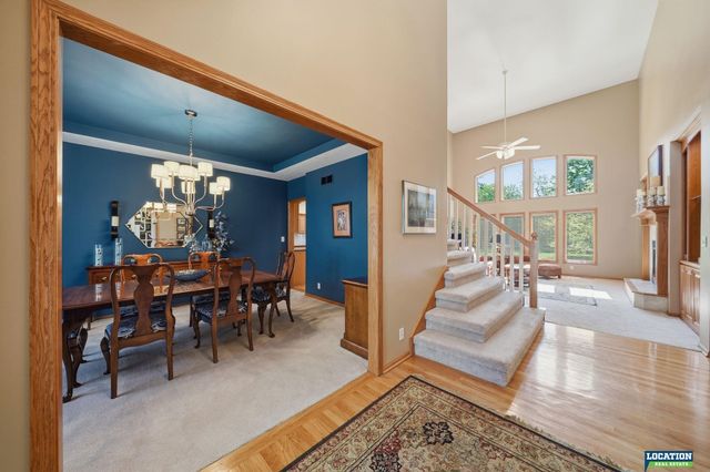 6424 Rolling Hills Boulevard, Lincoln, NE 68512