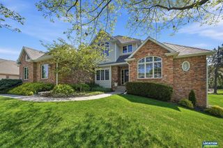 6424 Rolling Hills Boulevard, Lincoln, NE 68512