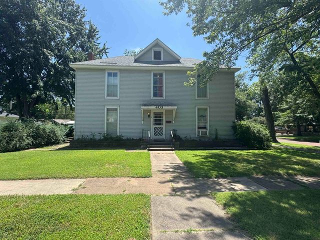 403 E 11th Ave, Winfield, KS 67156