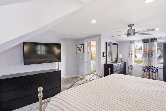 40 Rossi St, Methuen, MA 01844