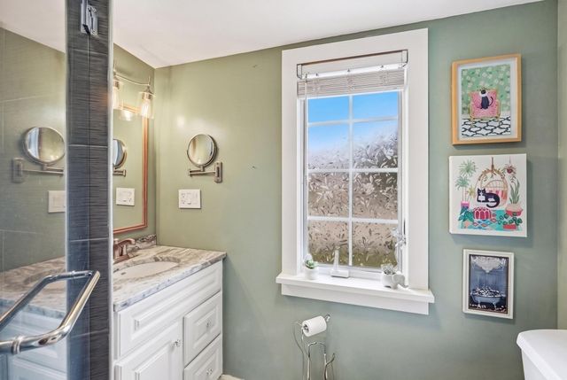 40 Rossi St, Methuen, MA 01844