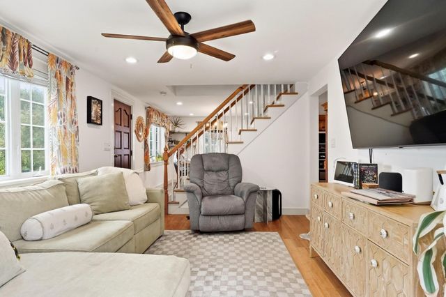 40 Rossi St, Methuen, MA 01844