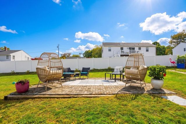 40 Rossi St, Methuen, MA 01844