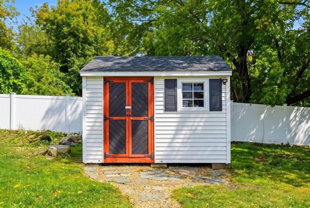 40 Rossi St, Methuen, MA 01844