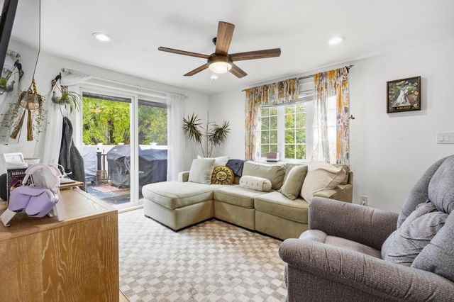 40 Rossi St, Methuen, MA 01844
