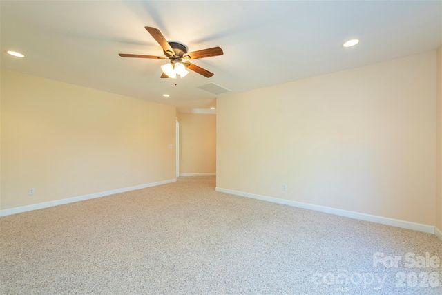 75 Noble Road, Fairview, NC 28730