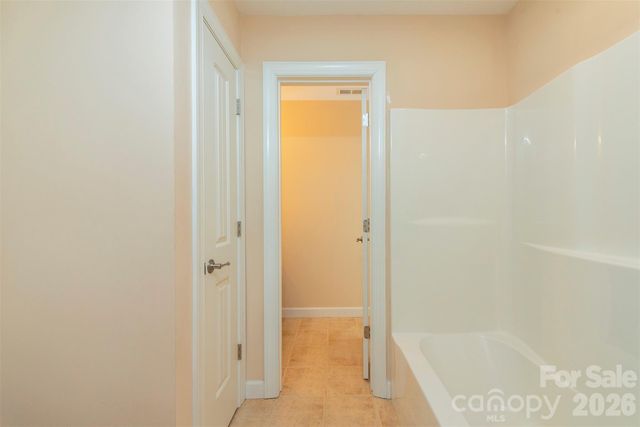 75 Noble Road, Fairview, NC 28730