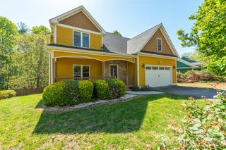 75 Noble Road, Fairview, NC 28730